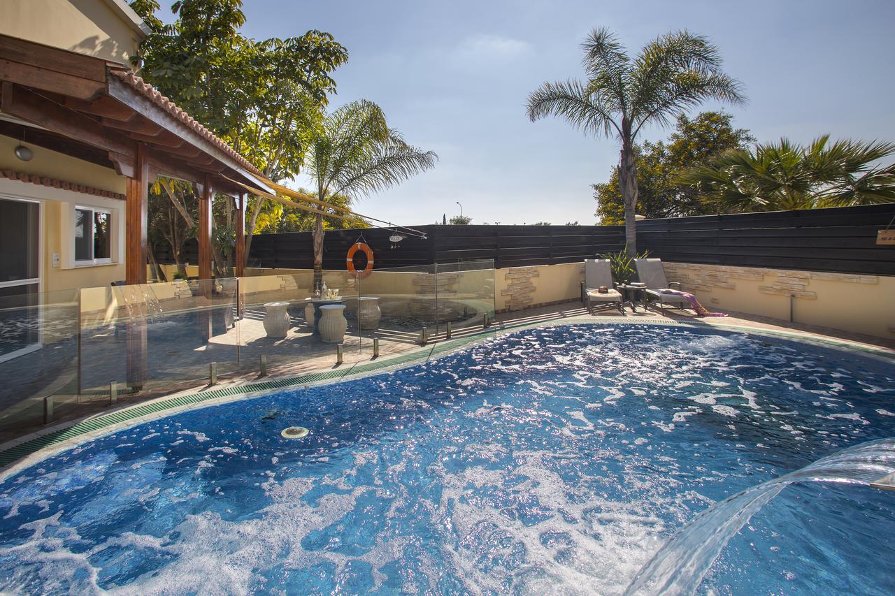 Ayia Napa Tropical Beach Villa 외부 사진